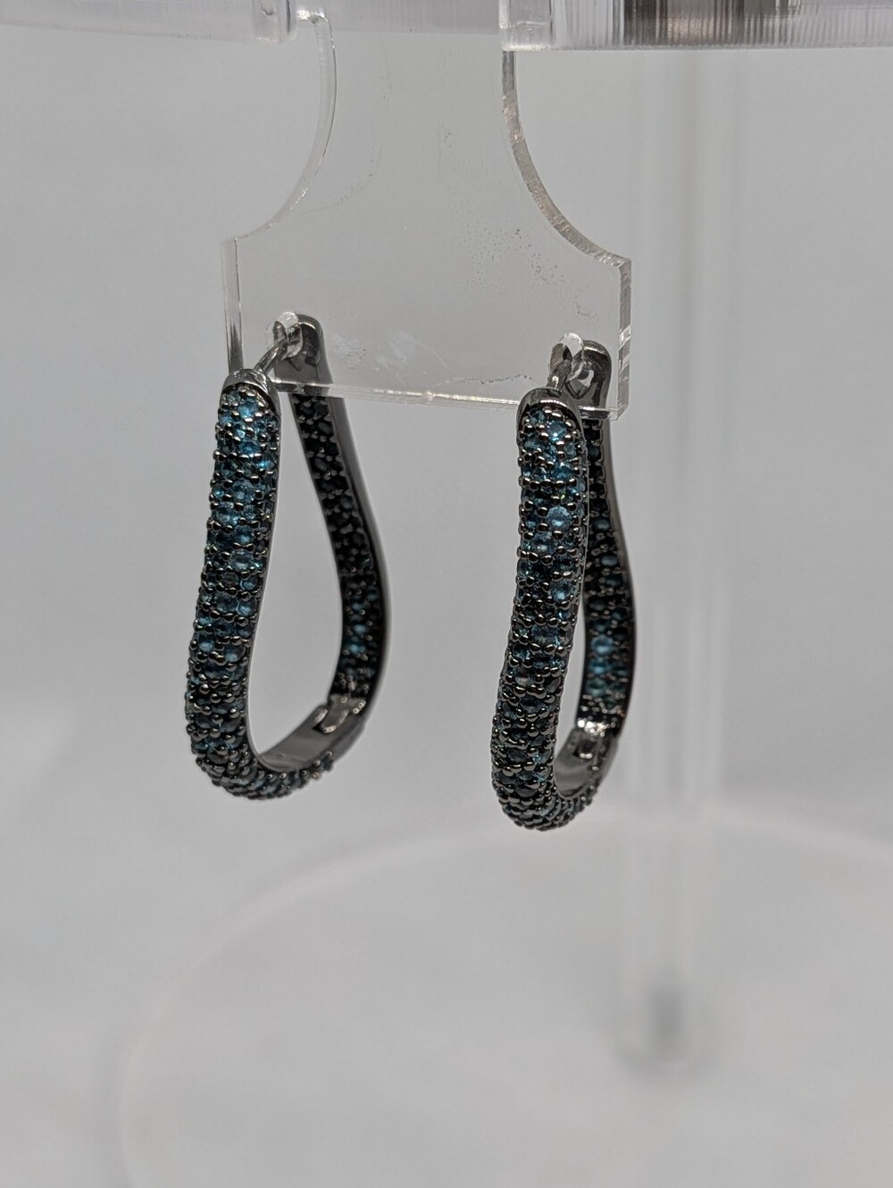 The Forgotten Trill - Siren's - ER73655 - Bomb Party- Pavé Hoops